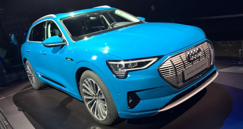 Audi’den trafik ışığı bildirim sistemi!