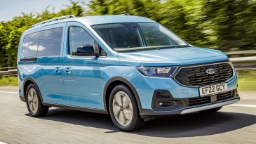 2024 Ford Connect: PHEV Güç ve AWD Seçeneği ile İş Dünyasına Yeni Bir Soluk