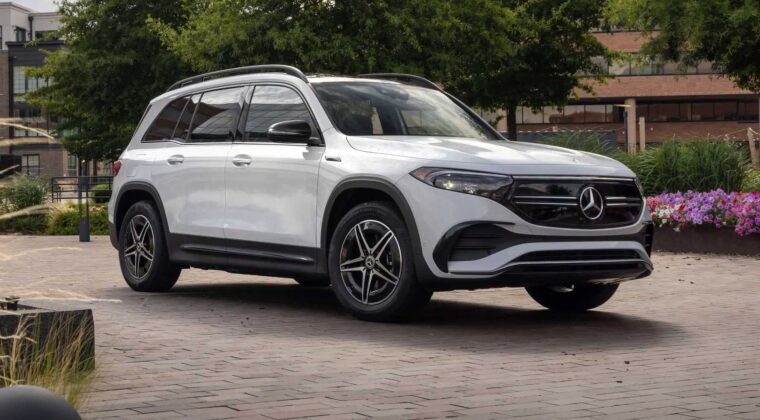 Yeni Mercedes-Benz EQB (2026): Ailelerin Elektrikli Lüks Rotası Yeniden Çizildi!